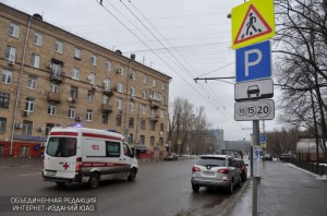 Водителям разрешили парковаться на московских улицах бесплатно по праздничным и выходным дням