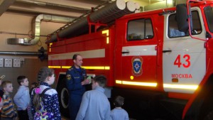 Юные жители района Бирюлево Восточное посетили пожарную часть №43