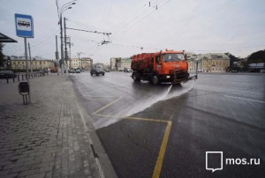Московские дороги после зимы вымоют шампунем