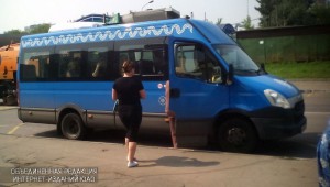 Новые синие автобусы в районе Бирюлево Восточное 