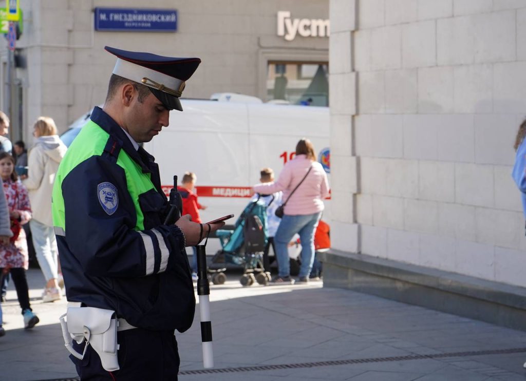 На юге столицы сотрудники полиции задержали подозреваемого в противоправных действиях в отношении 11-летней девочки Фото: Анна Быкова, «Вечерняя Москва»