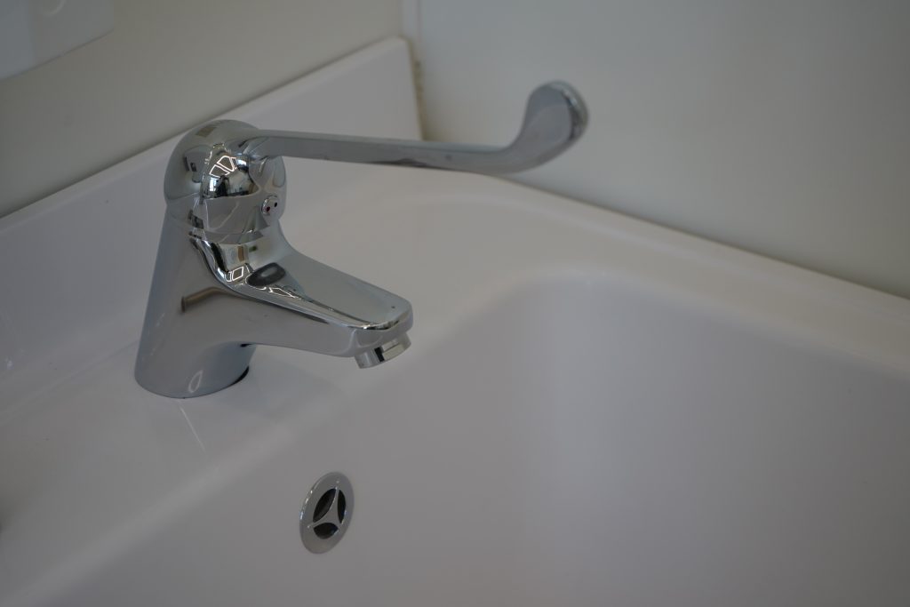 График отключения горячей воды опубликовали на mos.ru. Фото: Анна Быкова, «Вечерняя Москва»