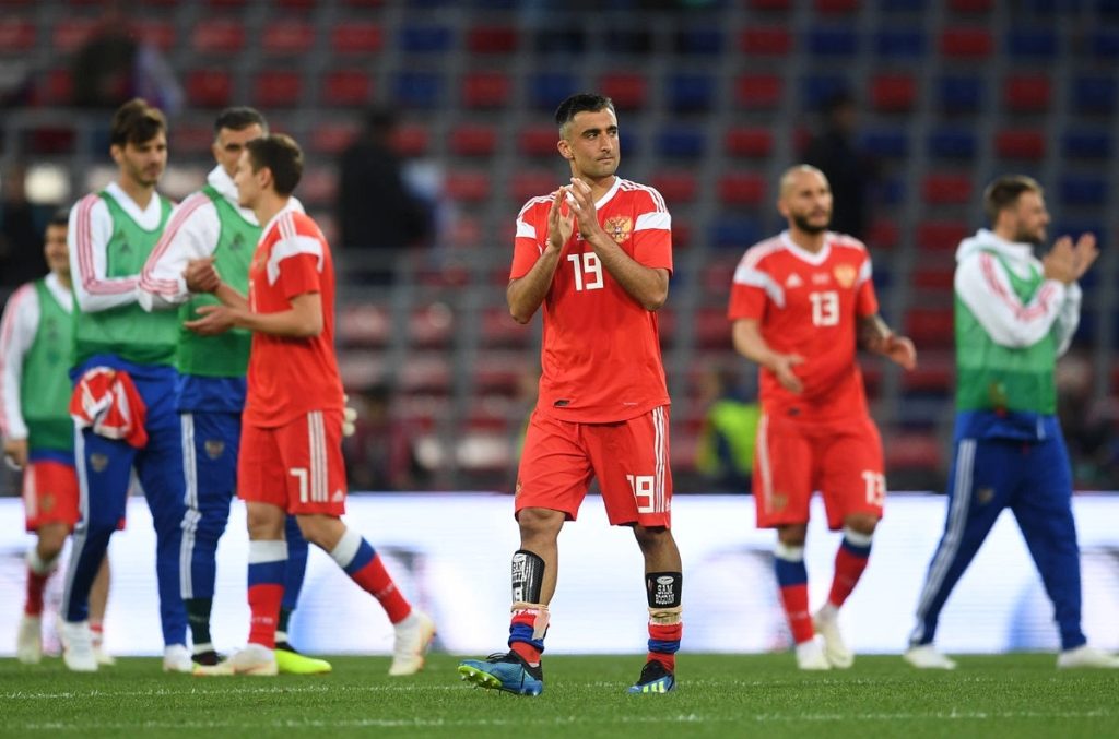 Легендарный Александр Самедов примет участие в мастер-классе для юных футболистов. Фото: Департамент спорта города Москвы