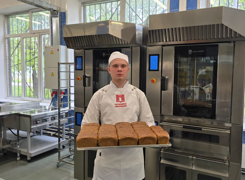 Акция «Блокадный хлеб» прошла в Пищевом колледже №33. Фото: страница Пищевого колледжа №33 в социальных сетях
