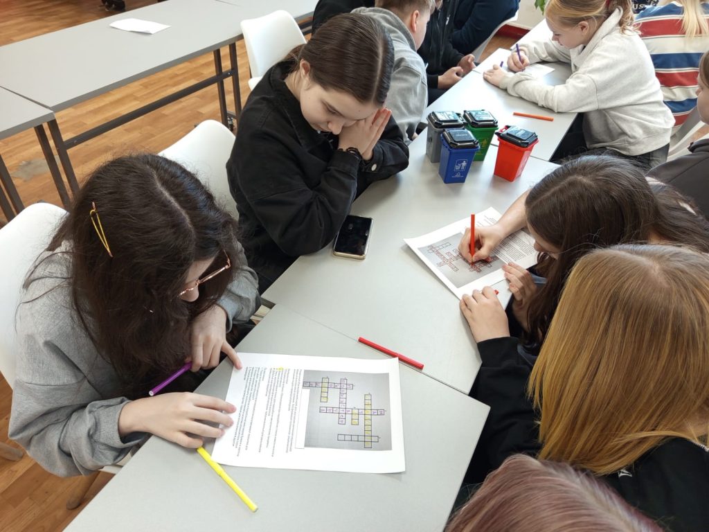 Ученики школы №935 посетили экоурок. Фото: страница школы №935 в социальных сетях