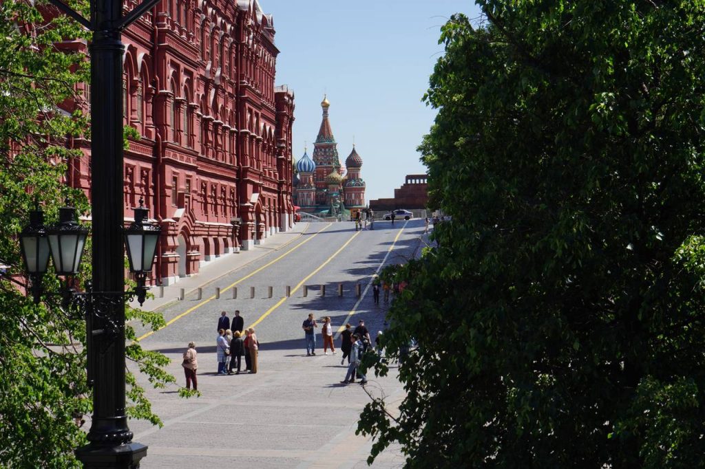 На 80 улицах, названных в честь героев Великой Отечественной войны, разместят информационные плакаты. Фото: Анна Быкова, «Вечерняя Москва»