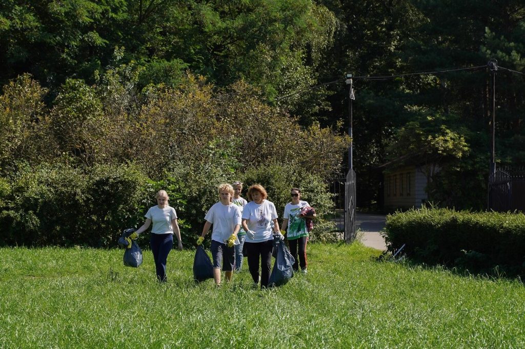 Пресс-служба МЗ «Царицыно» приглашает на беговой субботник в Бирюлевском дендропарке. Фото: официальный сайт музея-заповедника «Царицыно»