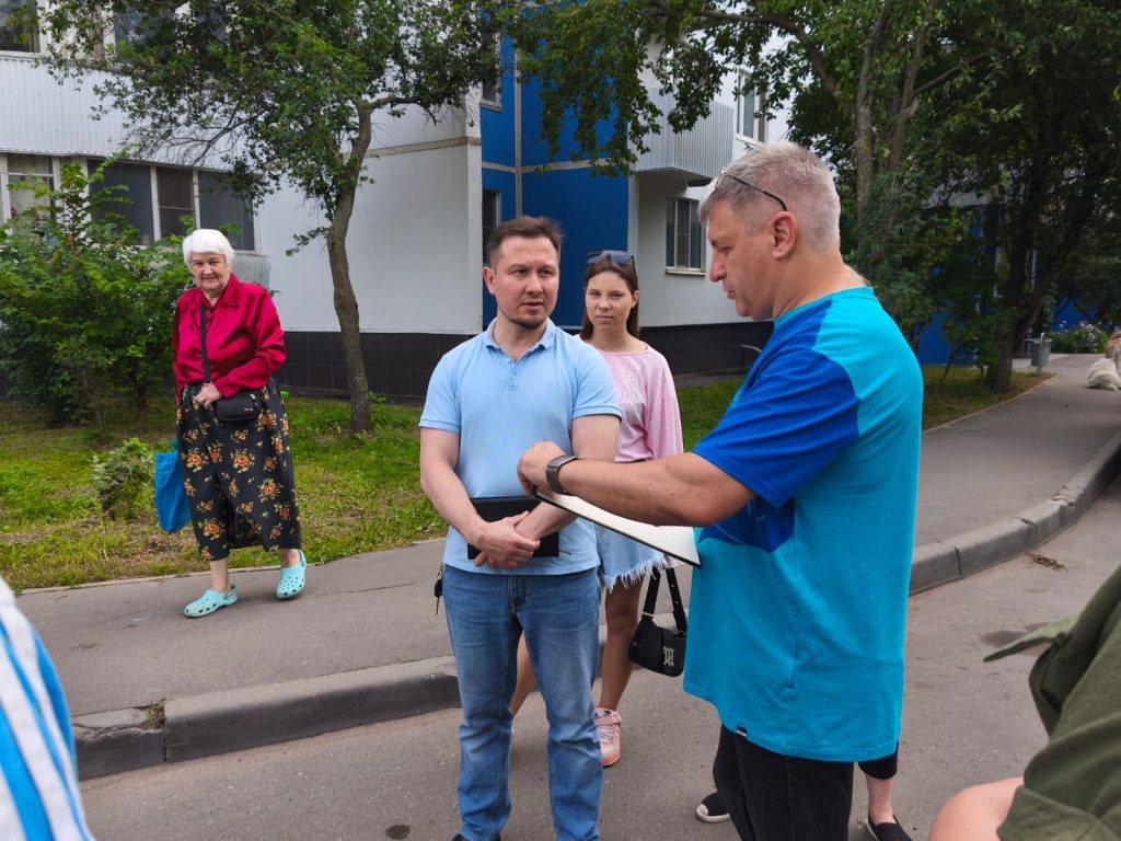 Представитель управы района Бирюлево Восточное проведет обход территории. Фото: официальная страница управы района Бирюлево Восточное в социальных сетях