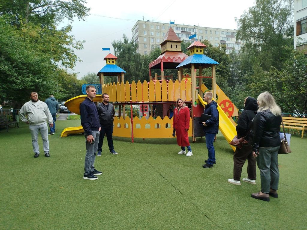 Сотрудники управы района Бирюлево Восточное проведут обход территории. Фото: страница управы района Бирюлево Восточное в социальных сетях