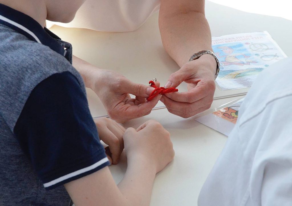 «Спасибо маме»: ученики школы №667 стали участниками всероссийской акции. Фото: Анна Быкова, «Вечерняя Москва»