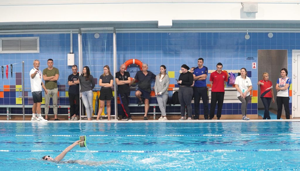 Тренер МКСШОР «Юг» принял участие в мастер-классе. Фото: страница МКСШОР «Юг» в социальных сетях