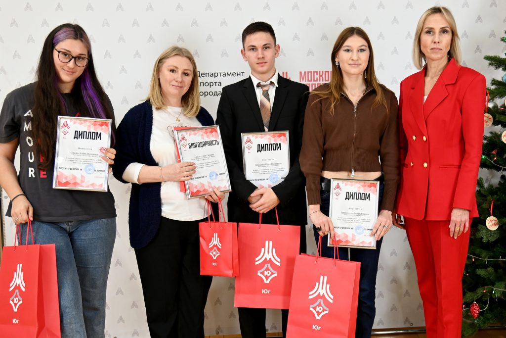 Учеников МКСШОР «Юг» наградили в рамках торжественной церемонии. Фото: страница МКСШОР «Юг» в социальных сетях