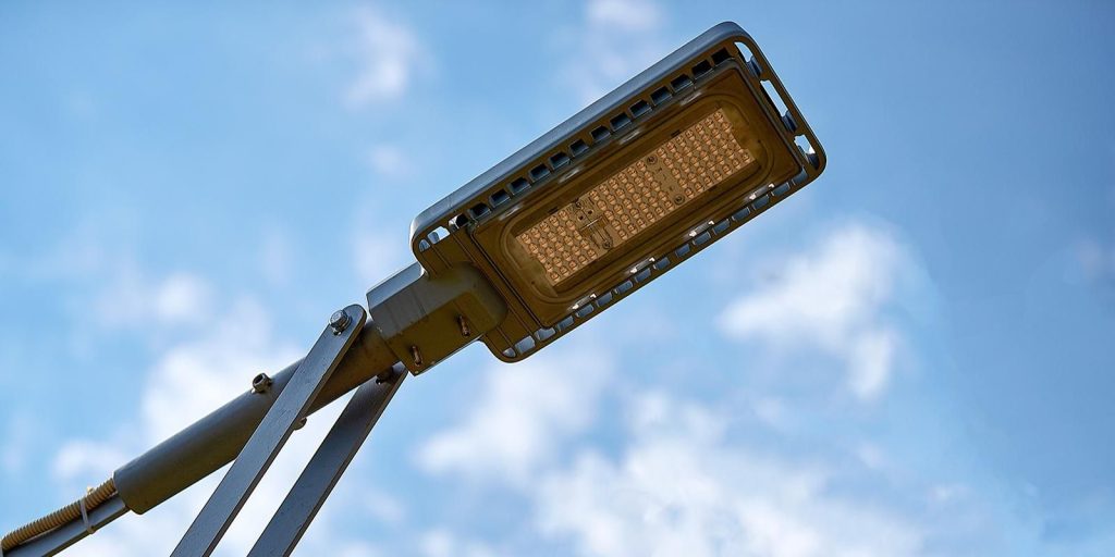 Специалисты провели модернизацию уличного освещения в Бирюлеве Восточном. Фото: сайт мэра Москвы