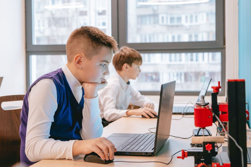 Новые кружки и секции открылись в школе №902 «Диалог». Фото: пресс-служба Департамента образования и науки города Москвы