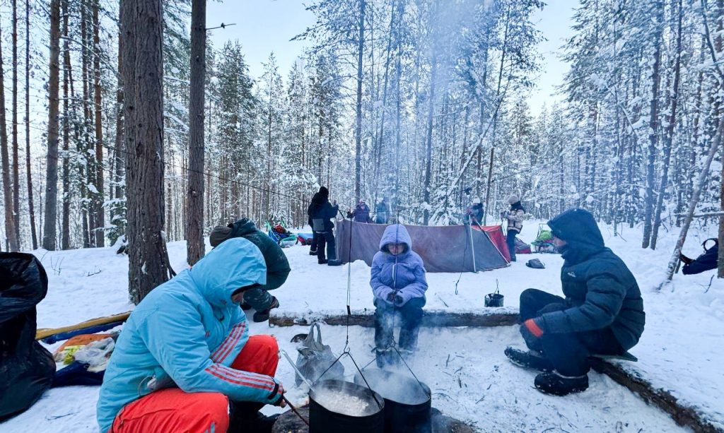 Студенты Московского педагогического колледжа приняли участие в туристическом фестивале в Карелии. Фото: страница Московского педагогического колледжа в социальных сетях
