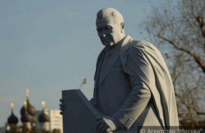Монумент академику Владимиру Челомею