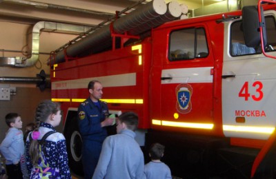 Юные жители района Бирюлево Восточное посетили пожарную часть №43