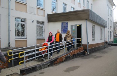 На фото здание детской поликлиники №23 в районе Царицыно