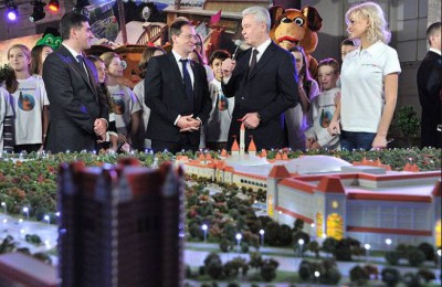 Ведется строительство самого крупного в мире парка развлечений - Собянин