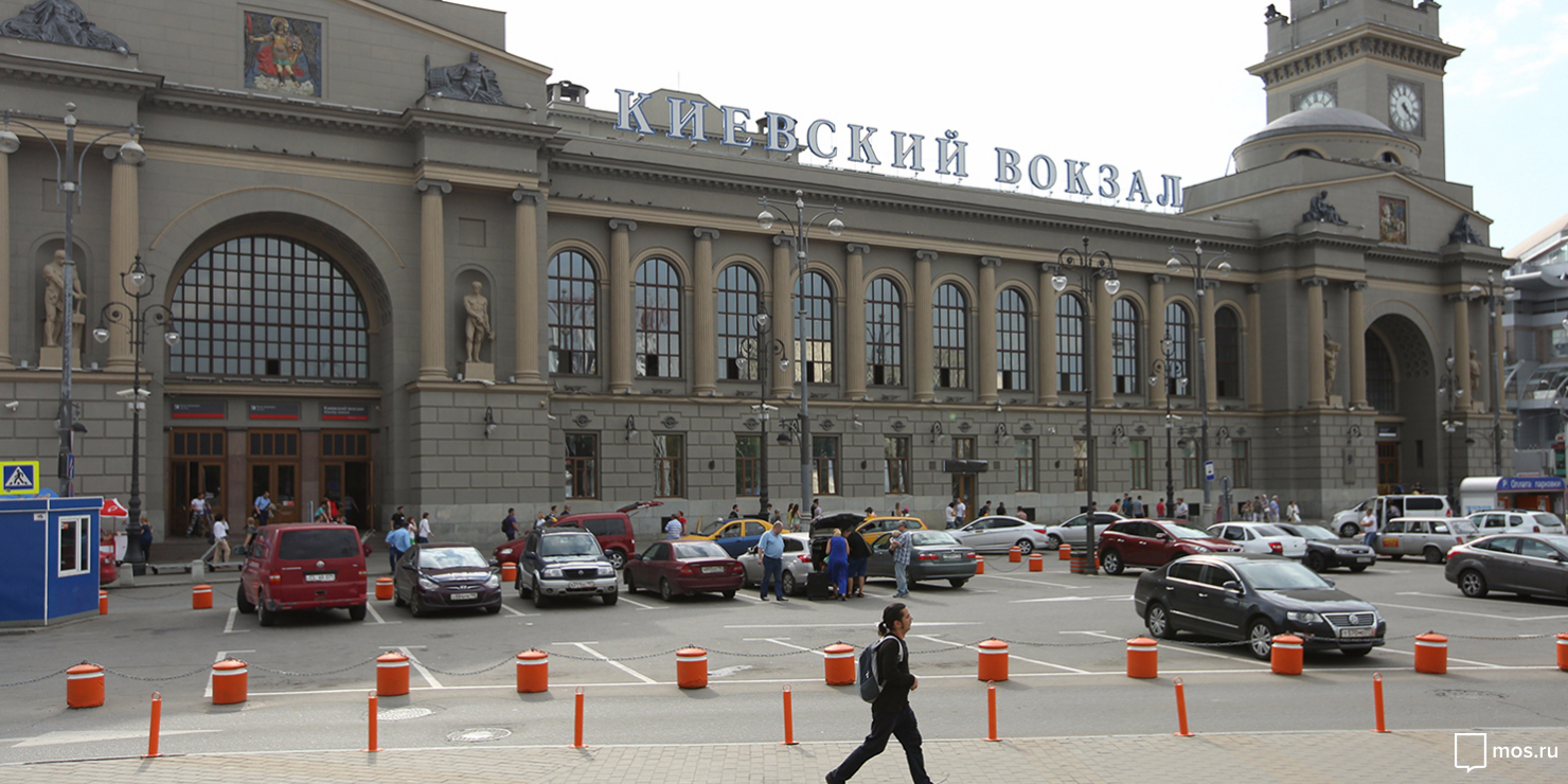 Завершена комплексная реставрация Красного зала Киевского вокзала
