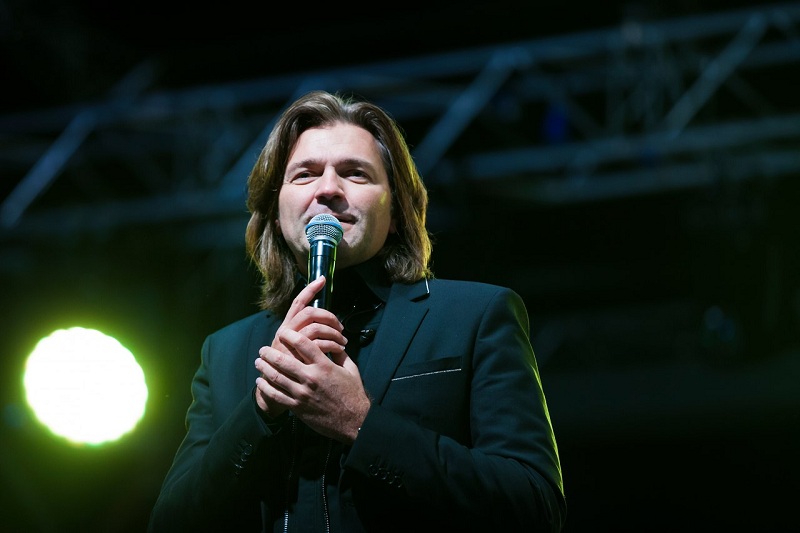 Дмитрий Маликов на концерте в Царицыно