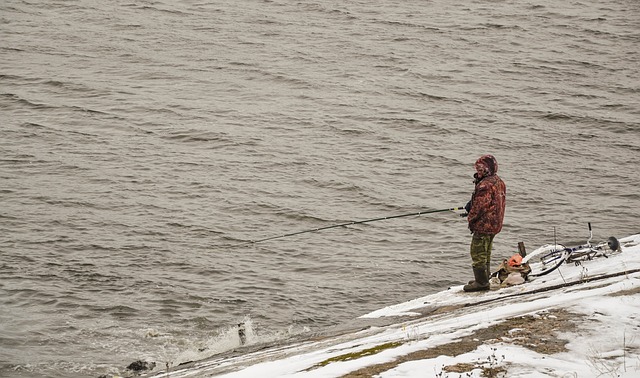 зимняя рыбалка, пиксибэй fishing-598511_640