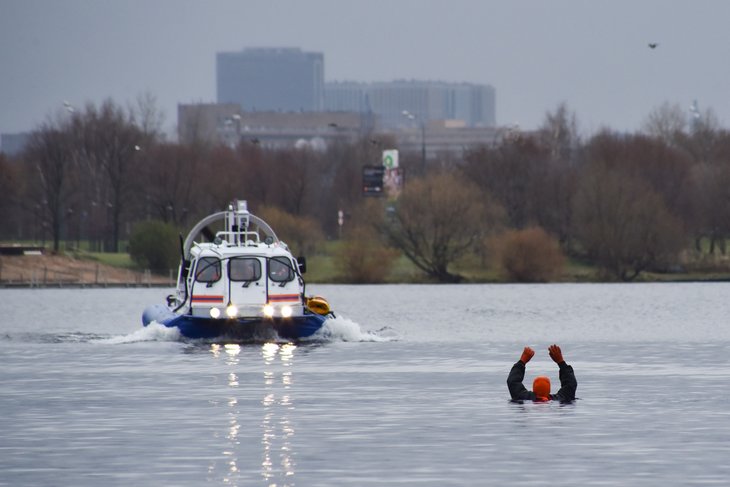 катер, река, Инчикова, актуалка, 0811