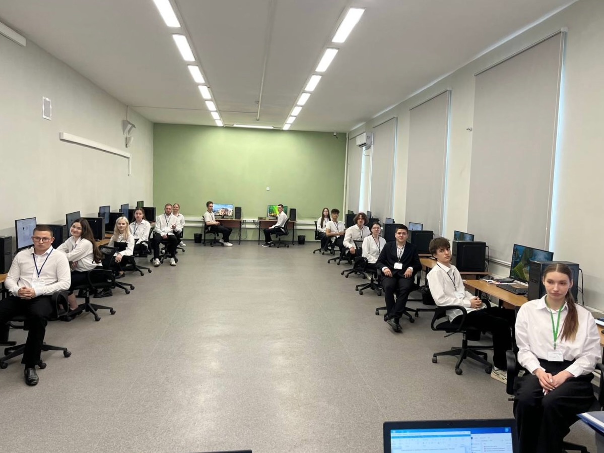 Студенты ФК №35 прошли демонстрационный экзамен. Фото: страница Финансового колледжа №35 в социальных сетях