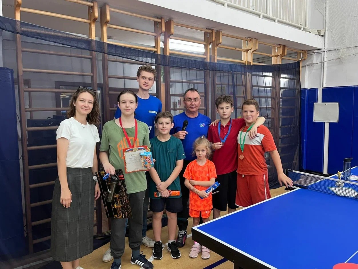 Турнир по настольному теннису прошел в Бирюлеве Восточном. Фото: страница Центра досуга «Личность» в социальных сетях