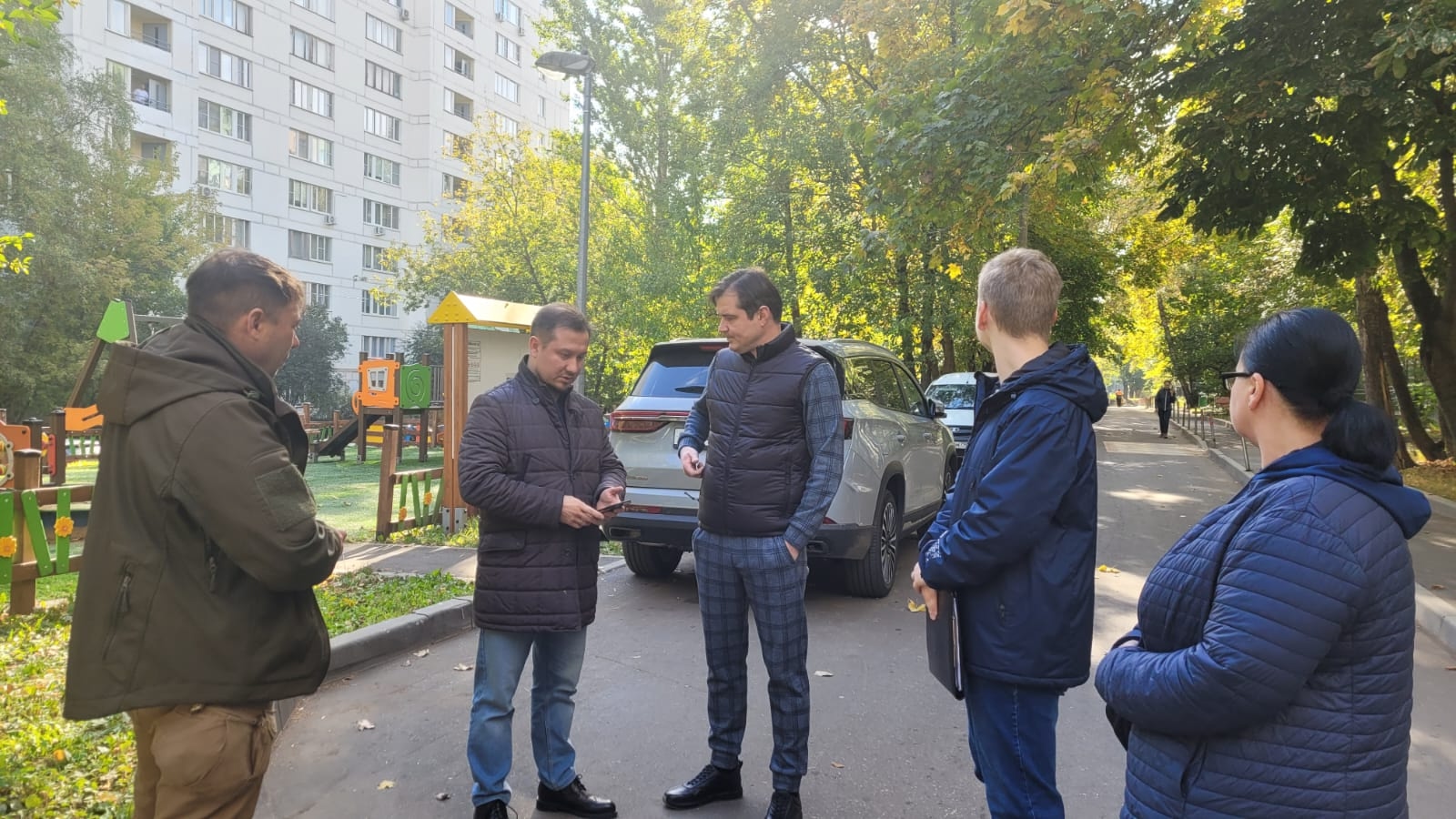 Еженедельный обход территории прошел в Бирюлеве Восточном. Фото: страница управы района Бирюлево Восточное в социальных сетях