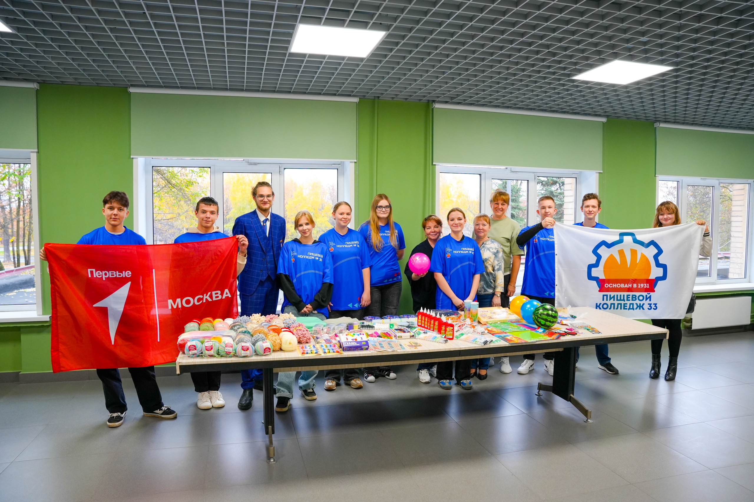 Акция для бабушек и дедушек завершилась в Пищевом колледже №33. Фото: странице Пищевого колледжа №33 в социальных сетях